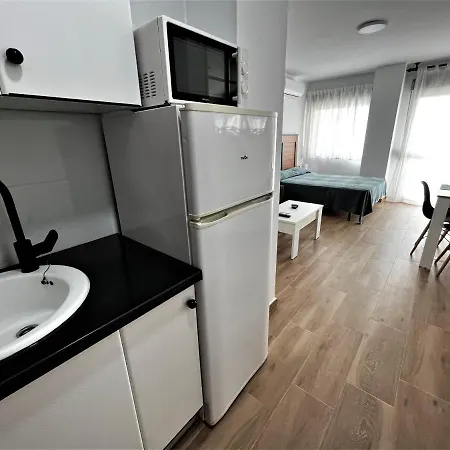 Apartament Ver7 - Estudio, Wifi, Fire Stick Amazon, Terraza, Vistas Al Mar, Piscina Torremolinos